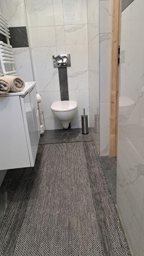 Castellum Apartman Hotel Keszthely Ngoại thất bức ảnh