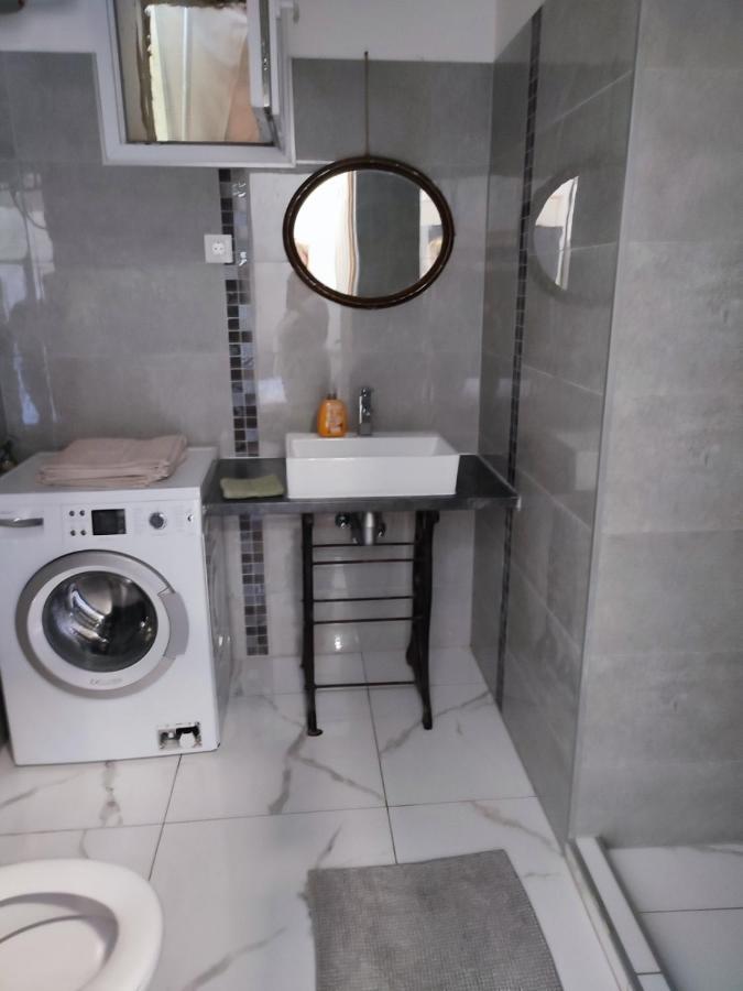 Castellum Apartman Hotel Keszthely Ngoại thất bức ảnh